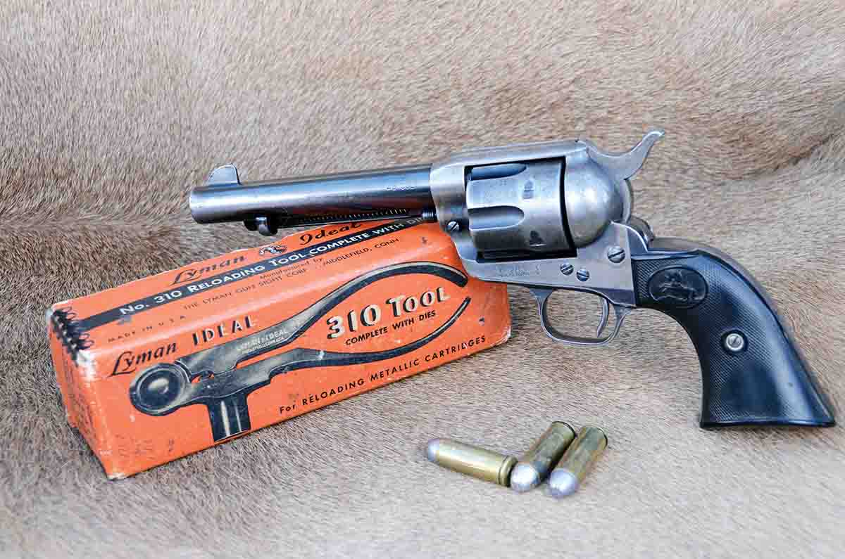 Mike’s newly acquired Colt SAA .45 made in 1926 came with an Ideal/Lyman 310 kit, likely from the same era.